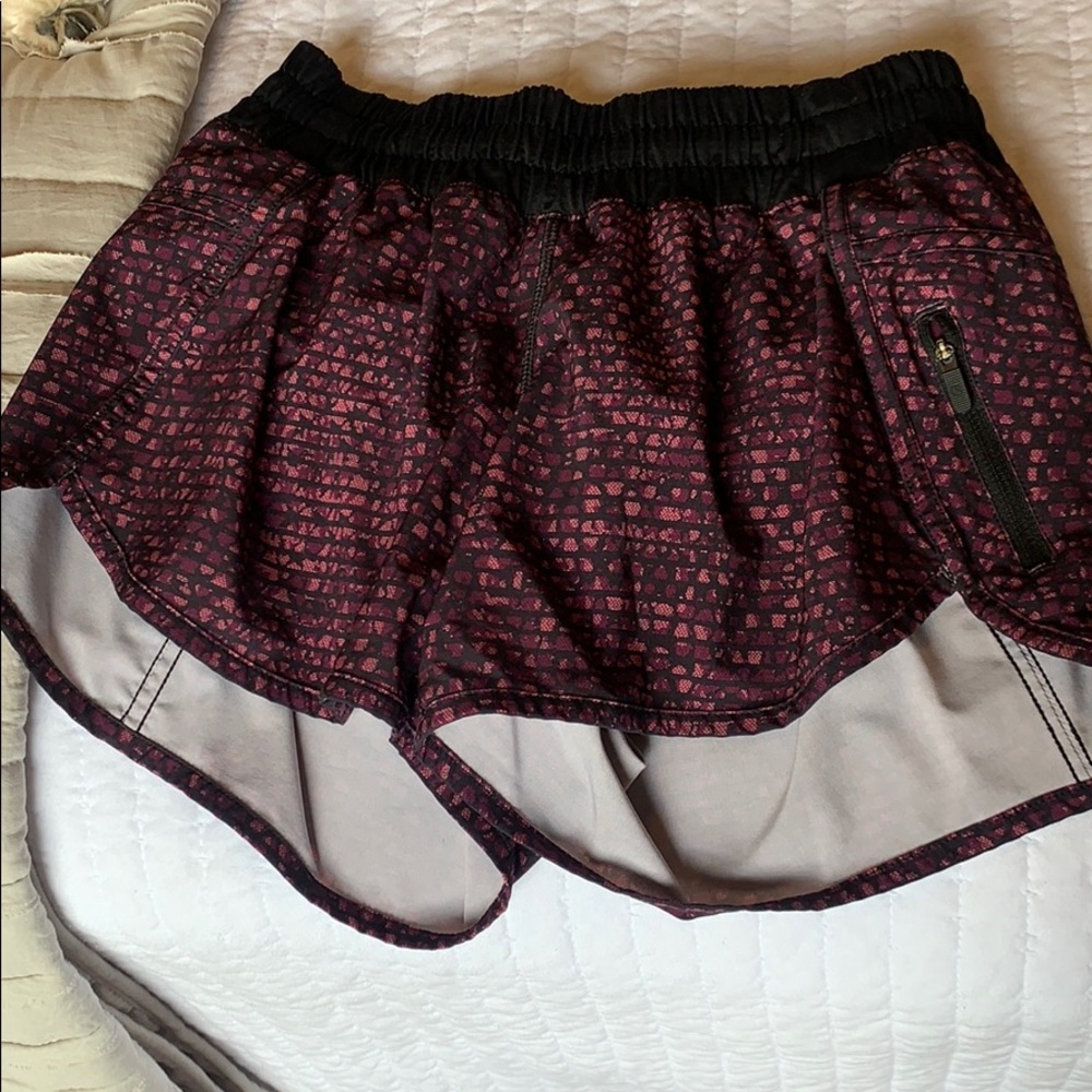 Lulu tracker shorts
